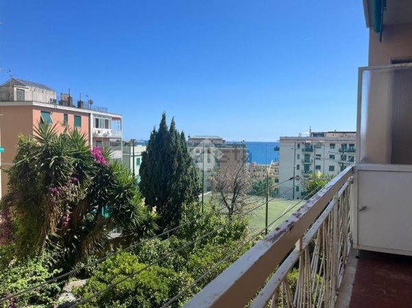 appartamento in vendita a Genova in zona Quinto al Mare