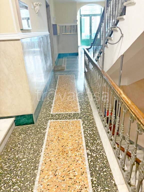 appartamento in vendita a Genova in zona Carignano