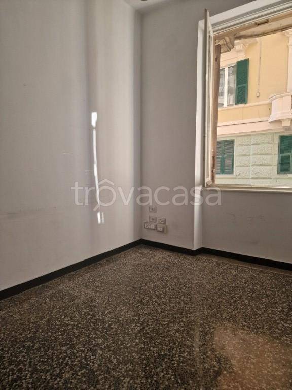 appartamento in vendita a Genova in zona Sampierdarena