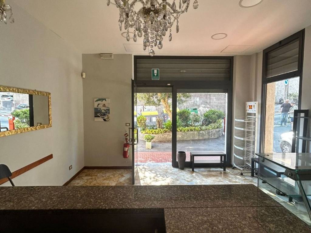 negozio in vendita a Genova in zona Borzoli