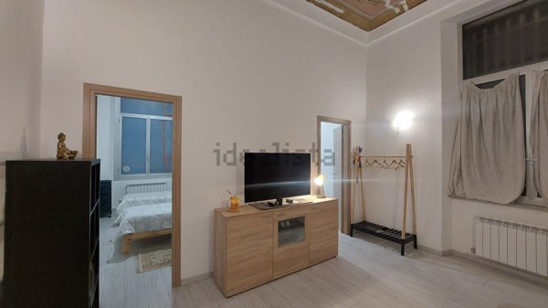 appartamento in vendita a Genova in zona Sottoripa / Maddalena / Molo