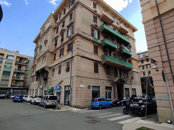 appartamento in vendita a Genova in zona Sampierdarena