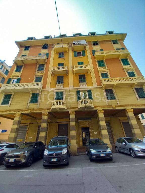 appartamento in vendita a Genova in zona Cornigliano