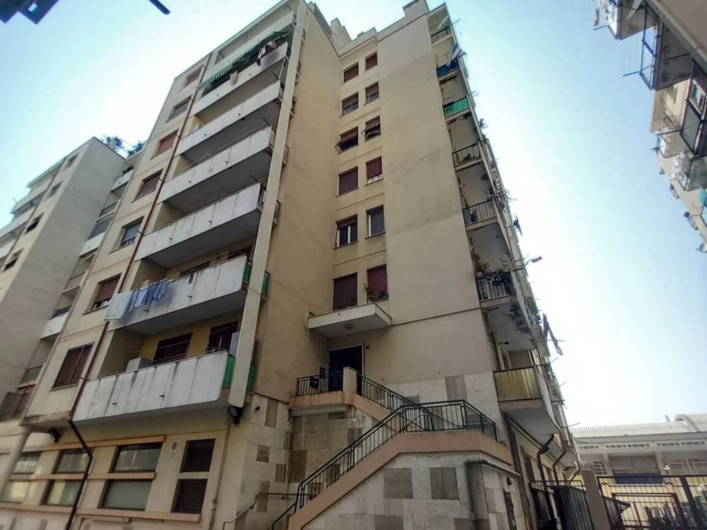 appartamento in vendita a Genova in zona Sampierdarena
