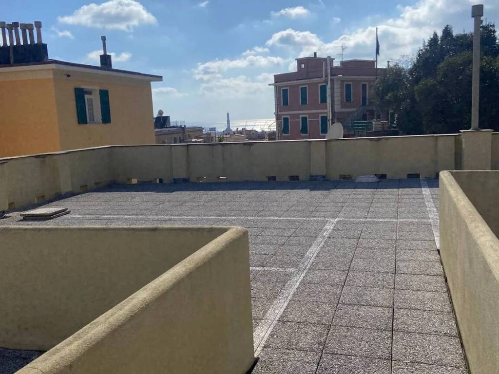 appartamento in vendita a Genova in zona Lagaccio / Granarolo