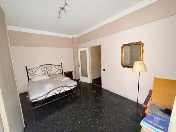 appartamento in vendita a Genova in zona Palmaro / Pra'
