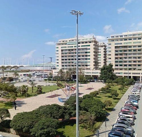 appartamento in vendita a Genova in zona Foce