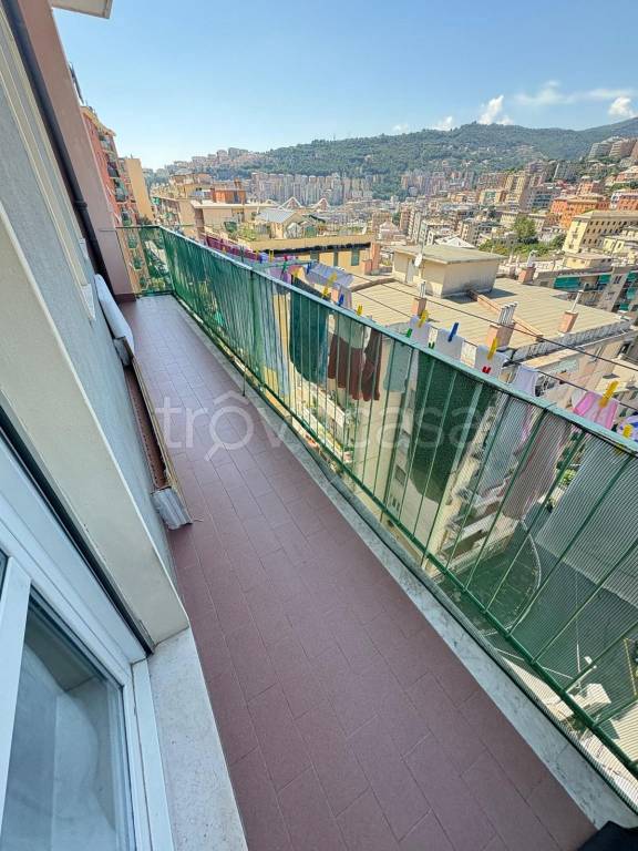 appartamento in vendita a Genova in zona Marassi