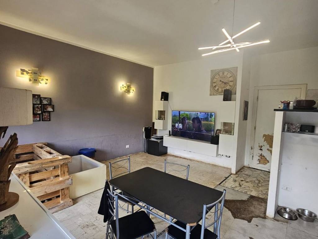 appartamento in vendita a Genova in zona Bolzaneto