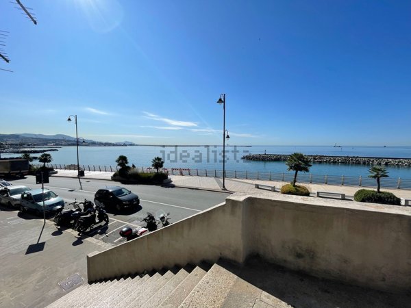 appartamento in vendita a Genova in zona Pegli