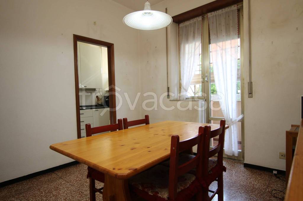 appartamento in vendita a Genova in zona Staglieno