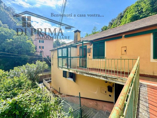 appartamento in vendita a Genova in zona Voltri
