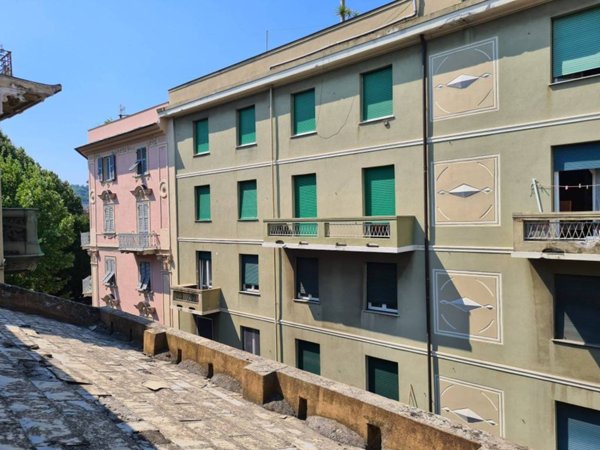 appartamento in vendita a Genova in zona Pontedecimo