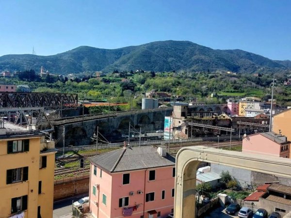 appartamento in vendita a Genova in zona Certosa