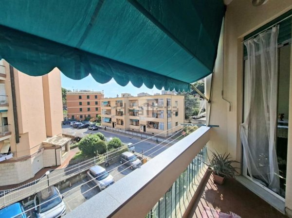 appartamento in vendita a Genova in zona Palmaro / Pra'