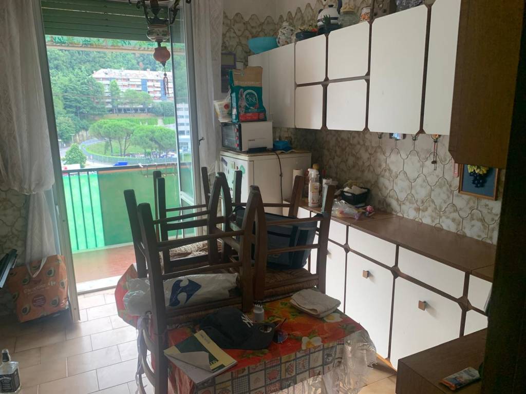 appartamento in vendita a Genova in zona Molassana