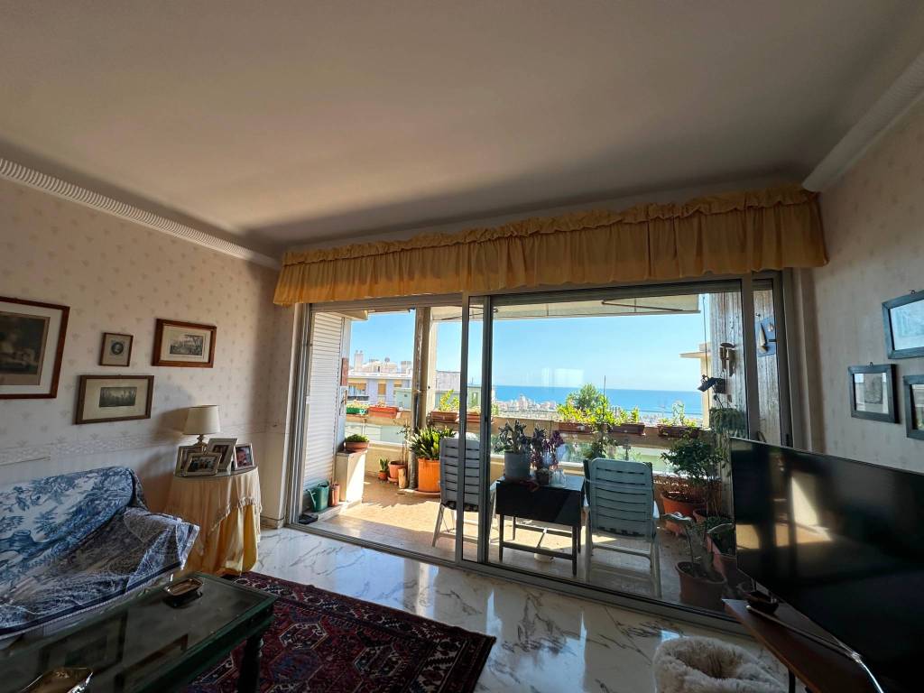 appartamento in vendita a Genova