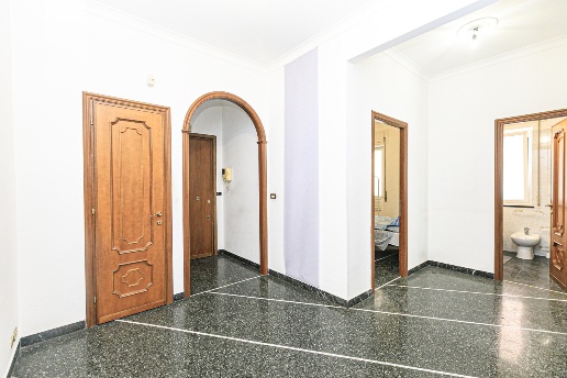appartamento in vendita a Genova in zona Sampierdarena