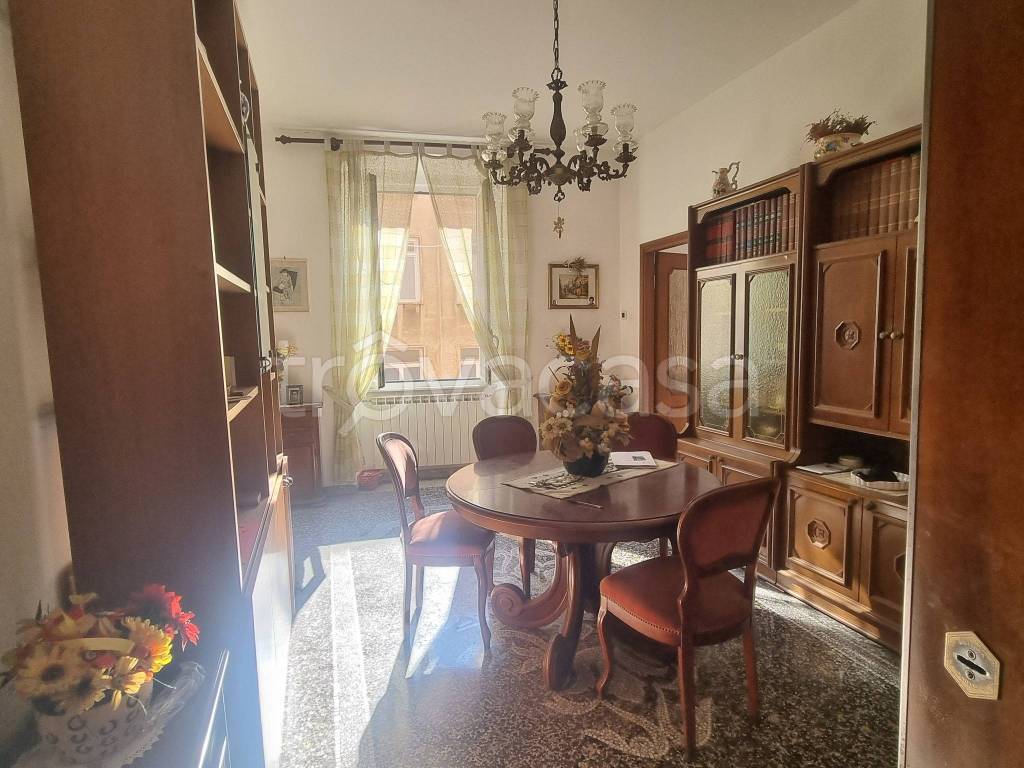appartamento in vendita a Genova in zona Sampierdarena