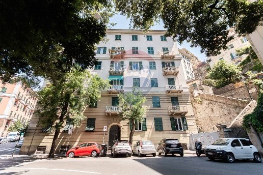 appartamento in vendita a Genova in zona Oregina
