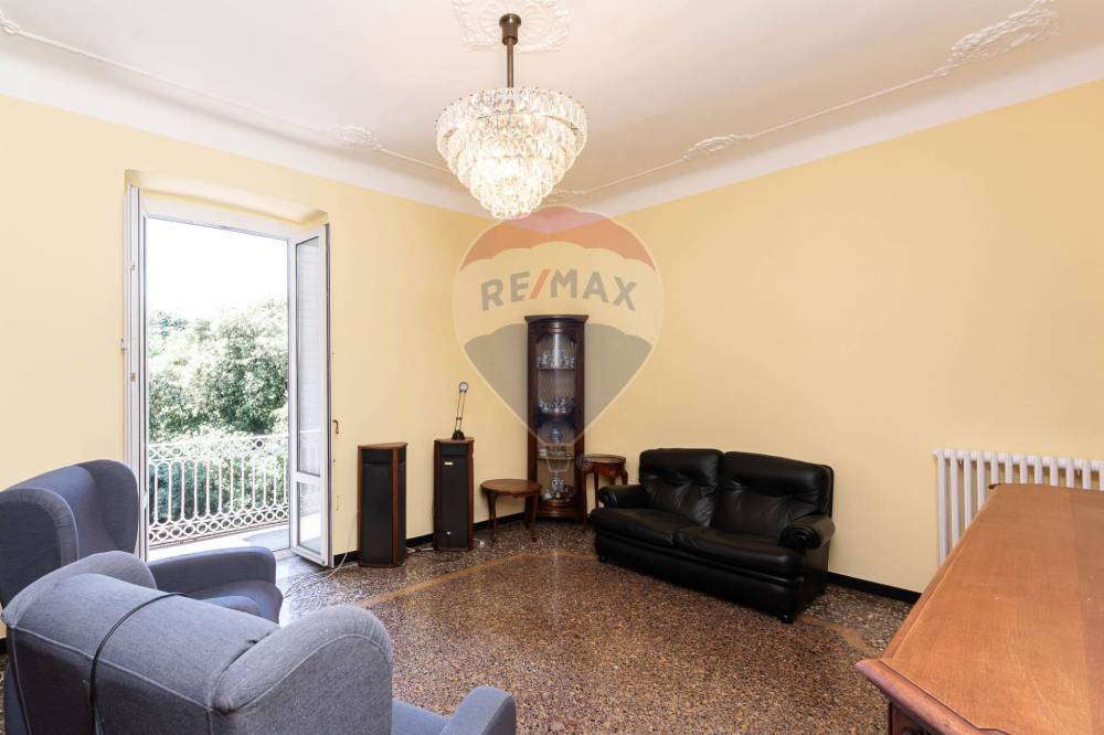 appartamento in vendita a Genova in zona Oregina