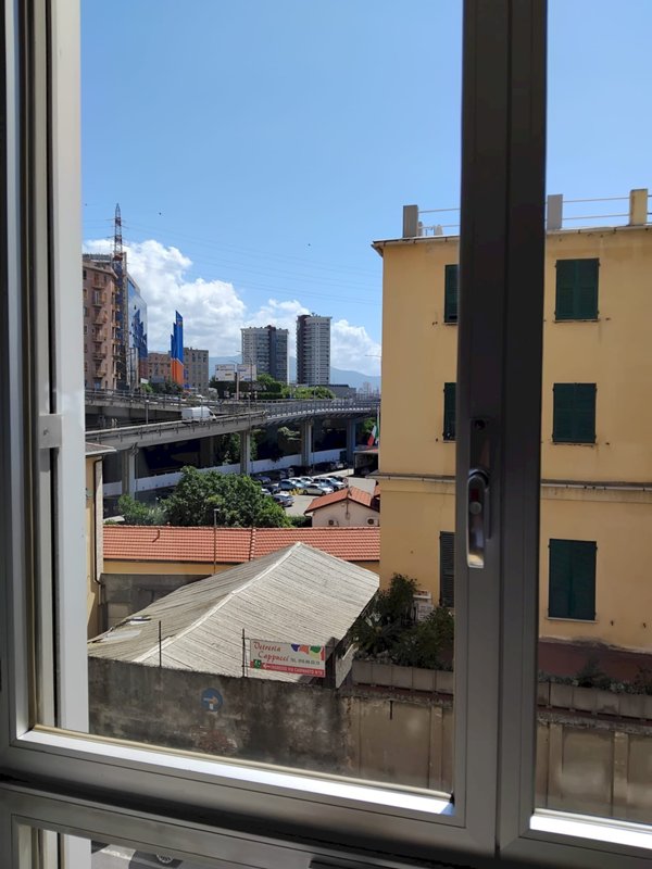 appartamento in vendita a Genova in zona San Benigno