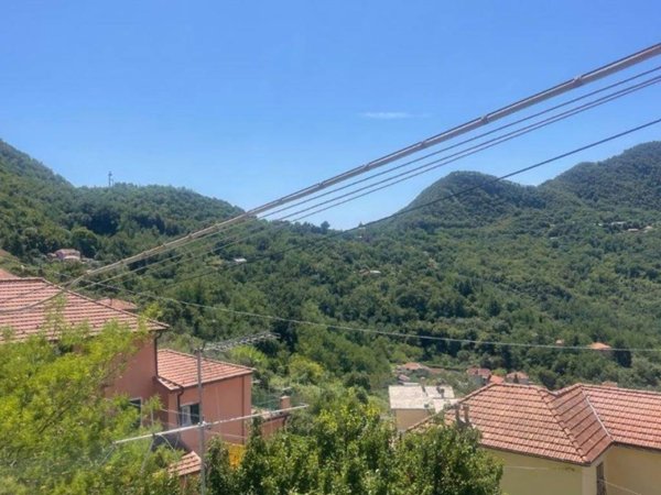 appartamento in vendita a Genova in zona Struppa