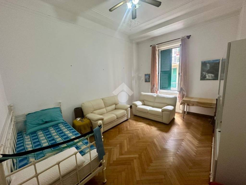 appartamento in vendita a Genova in zona Sampierdarena