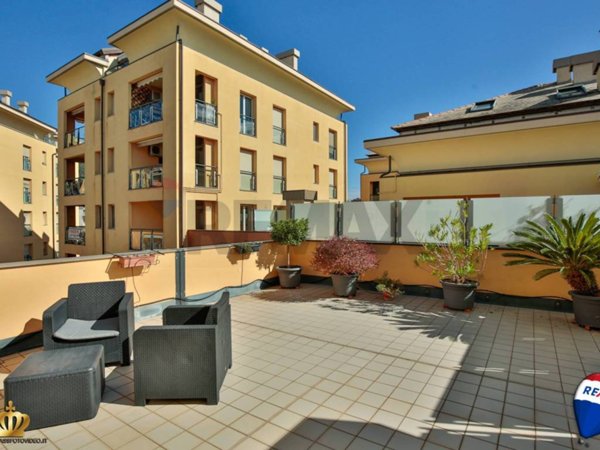 appartamento in vendita a Genova in zona Sestri Ponente