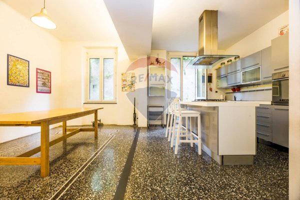 appartamento in vendita a Genova in zona Sampierdarena
