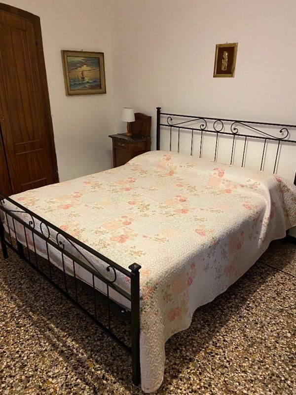 appartamento in vendita a Genova in zona Sturla