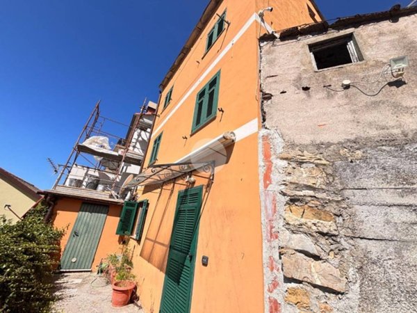 casa semindipendente in vendita a Genova in zona San Desiderio