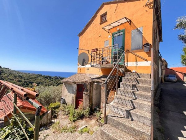 casa indipendente in vendita a Genova in zona San Desiderio