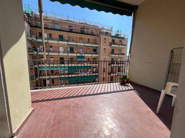 appartamento in vendita a Genova in zona Sestri Ponente