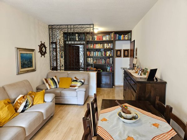 appartamento in vendita a Genova in zona Lagaccio / Granarolo