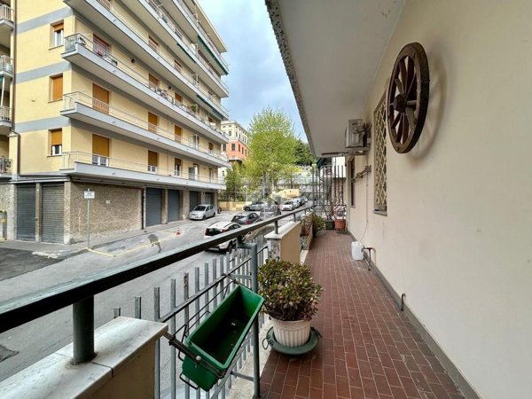 appartamento in vendita a Genova in zona Pegli