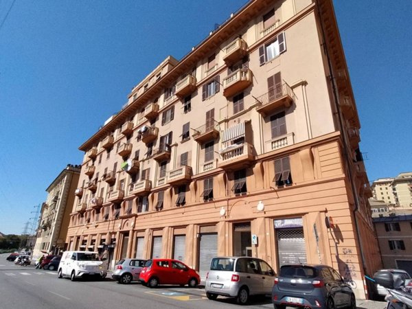 appartamento in vendita a Genova in zona Marassi