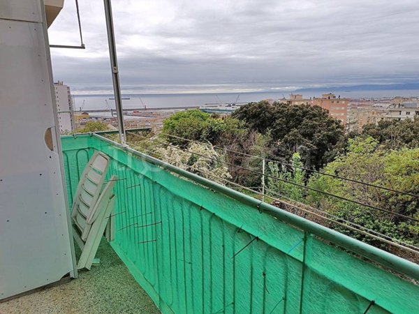 appartamento in vendita a Genova in zona Sampierdarena
