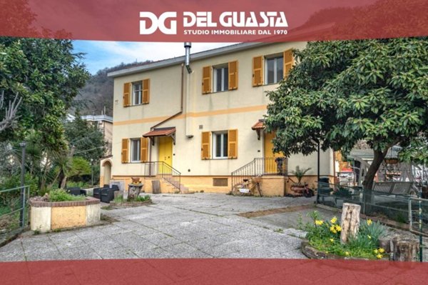 casa indipendente in vendita a Genova in zona Struppa