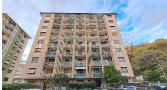 appartamento in vendita a Genova in zona Marassi