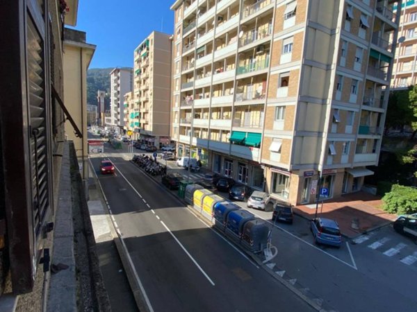 appartamento in vendita a Genova in zona Molassana