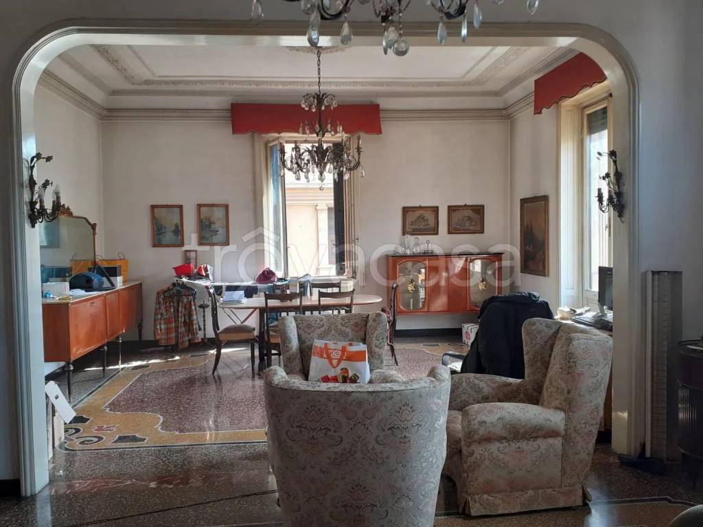 appartamento in vendita a Genova in zona Sampierdarena