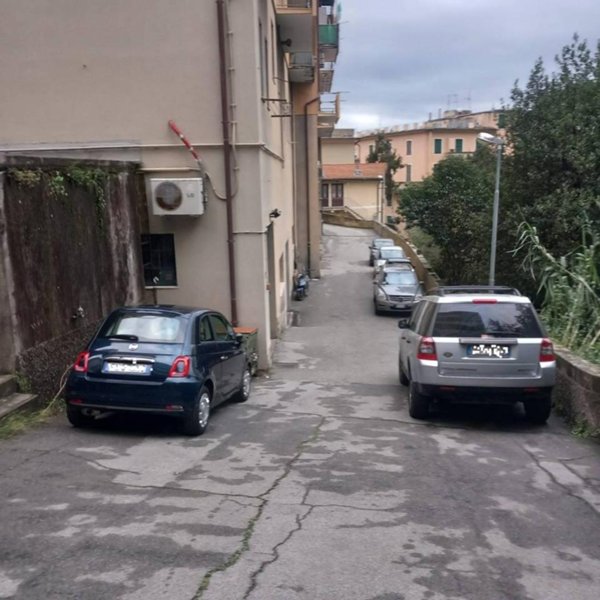negozio in vendita a Genova in zona Sturla