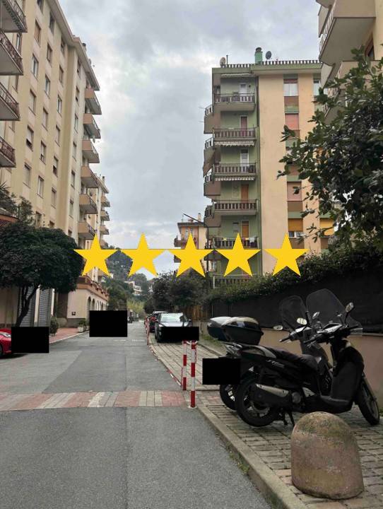 appartamento in vendita a Genova in zona Pegli