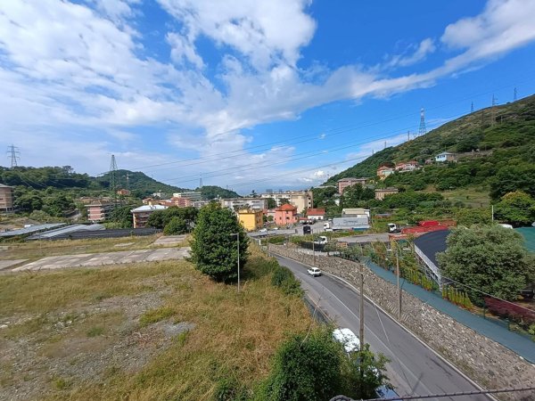 appartamento in vendita a Genova in zona Sestri Ponente