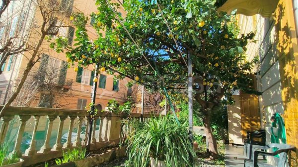 appartamento in vendita a Genova in zona Pegli