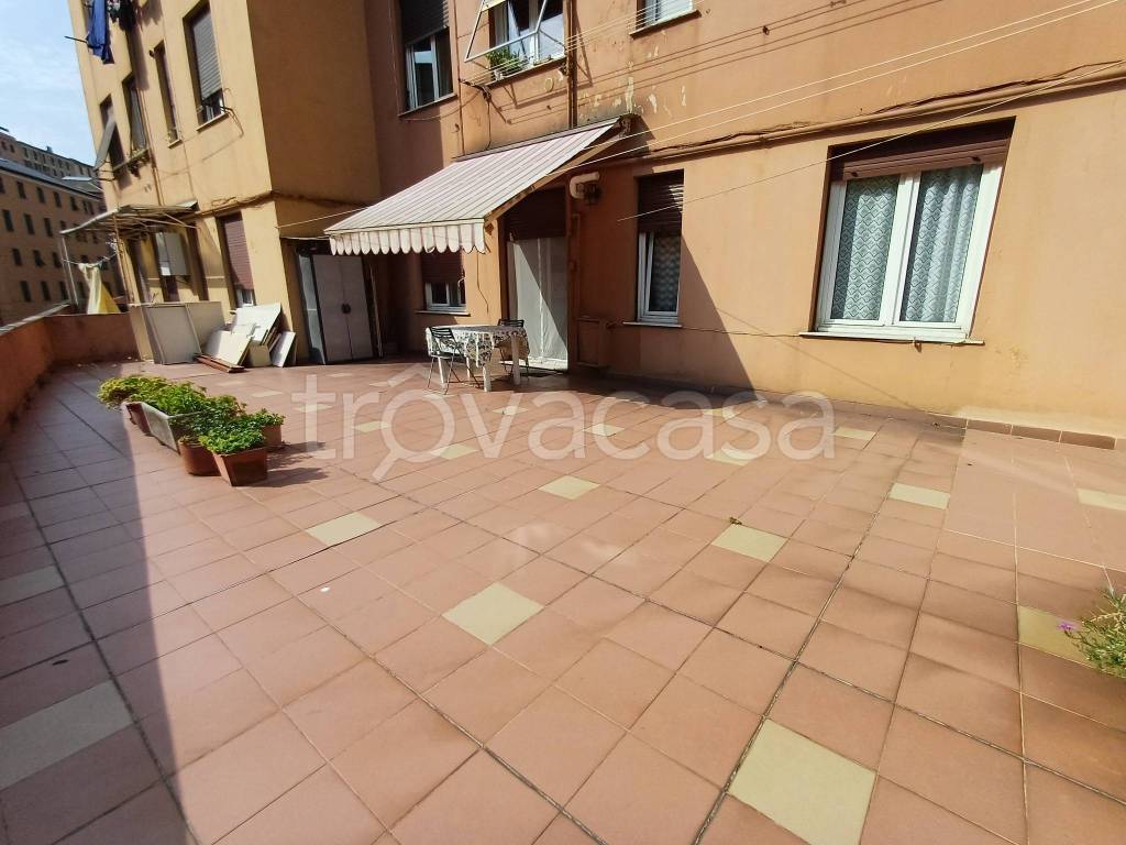 appartamento in vendita a Genova in zona Lagaccio / Granarolo