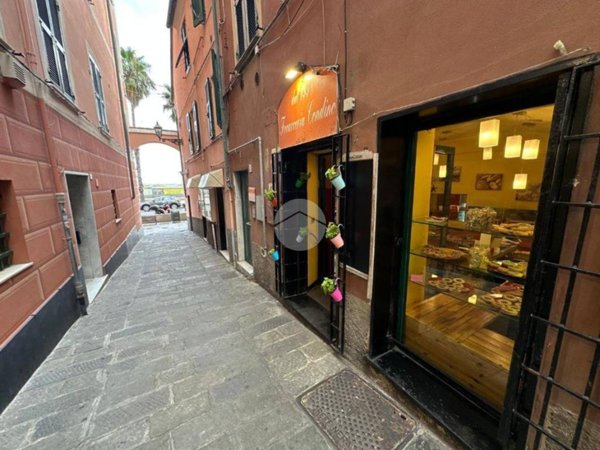 negozio in vendita a Genova in zona Pegli