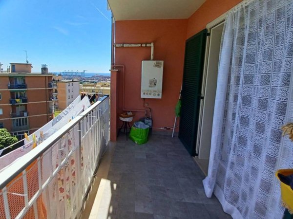 appartamento in vendita a Genova in zona Palmaro / Pra'