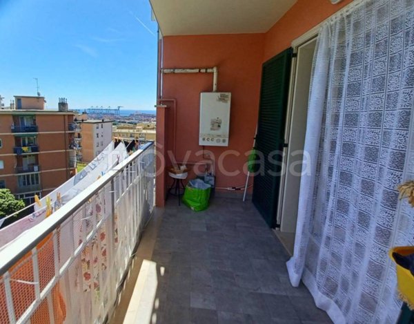 appartamento in vendita a Genova in zona Palmaro / Pra'